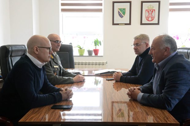 Министар Вучевић се састао са председником општине Сјеница