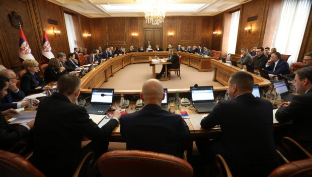 Сутра седница Владе Србије, пред министрима закључци разговора са Србима са КиМ