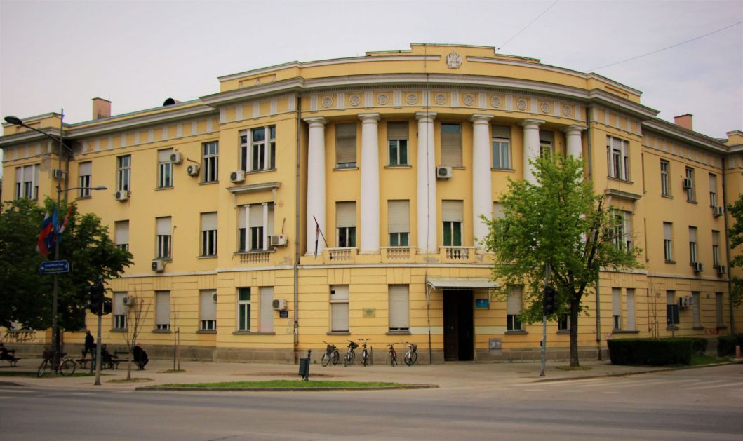 Стогодишња зграда Дома народног здравља у Новом Саду (ВИДЕО)