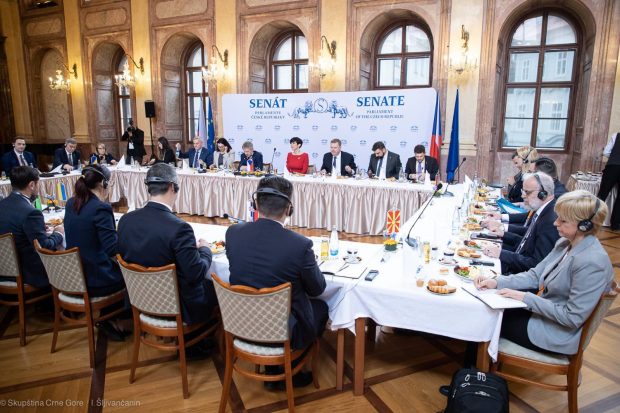 Орлић на радном доручку са председницима парламената кандидата за чланство у ЕУ