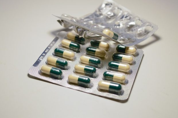 Да ли антибиотици праве у организму више штете него користи?