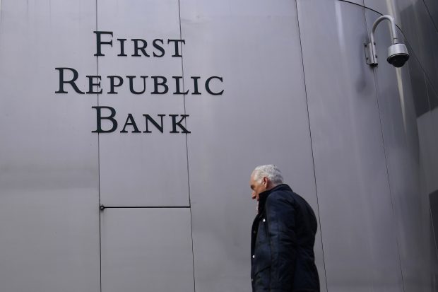 САД: Крах Прве републичке банке, преузима је Џеј Пи Морган