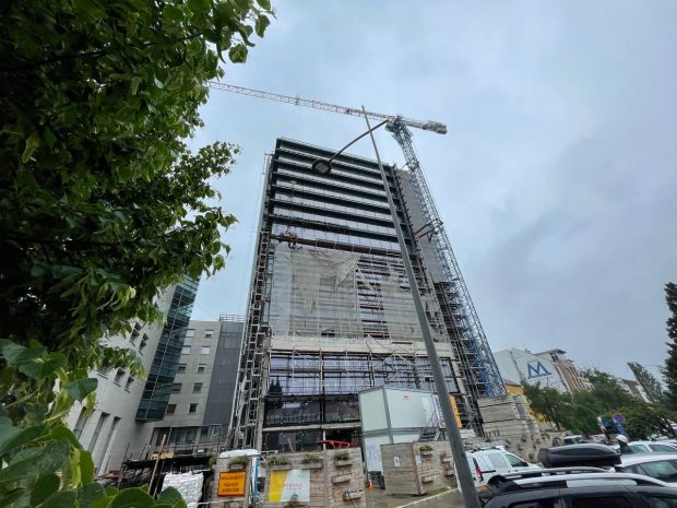 Зграда Радничког универзитета ускоро готова (ФОТО)
