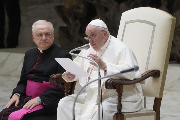 Папа се нада да ће успети да пошаље мировне изасланике у Кијев и Москву