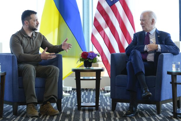 Бајден на састанку са Зеленским најавио нови пакет помоћи Украјини