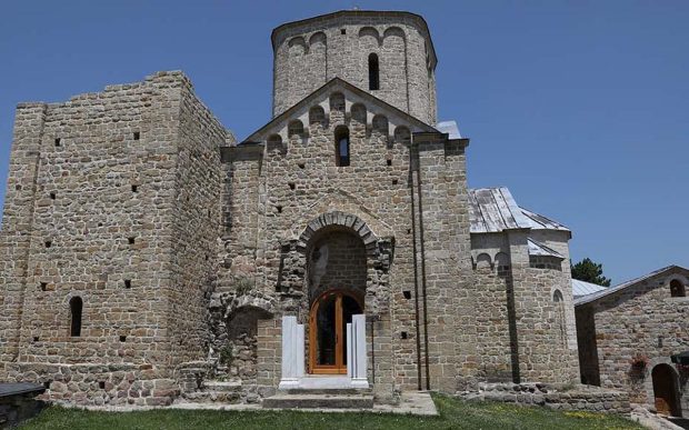 Прва задужбина Немањића: Манастир Ђурђеви ступови заслужан је за настанак јединственог стила архитектуре! (ФОТО)