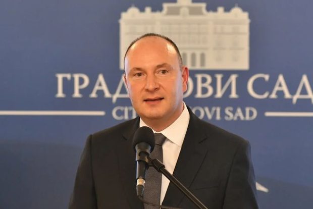 Градоначелник Ђурић честитао рукометашима Војводине трећи трофеј у сезони