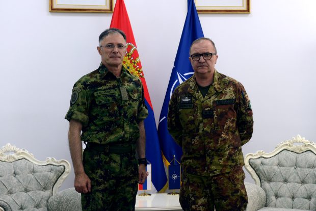Начелник Генералштаба са командантом Кфора о безбедносној ситуацији на КиМ