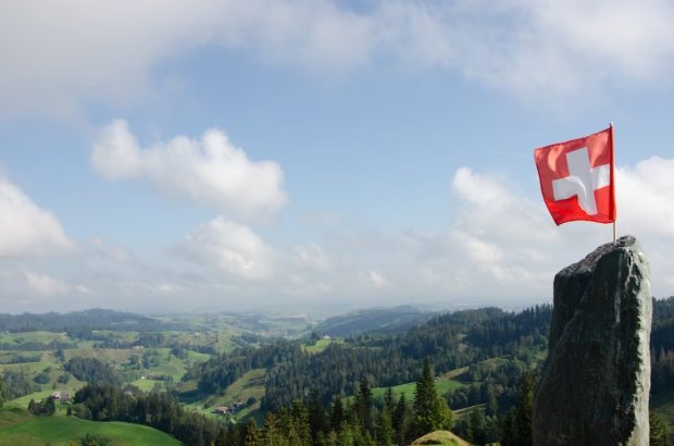 На референдуму у Швајцарској усвојен закон о клими