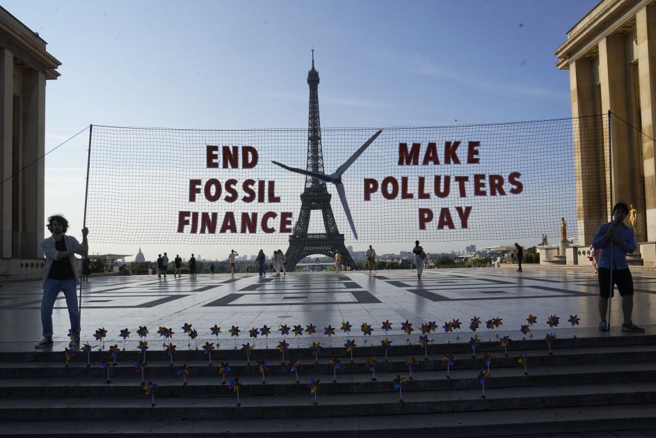 Француска гаси еколошку активистичку групу Земаљски устанак због изазивања насиља