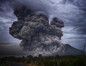 Почела ерупција највишег активног вулкана Евроазије