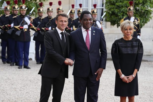 Париз: Постигнут договор са Замбијом о реструктурисању дуга