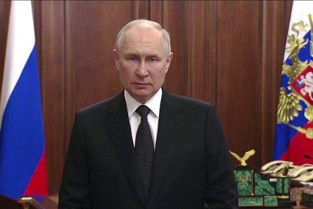 Путин потписао закон о мерама за кршење ванредног стања