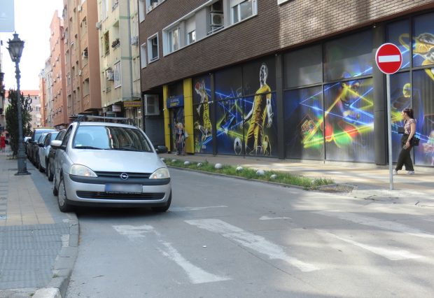 Измена режима саобраћаја у улицама Аугуста Цесарца и Лазе Костића