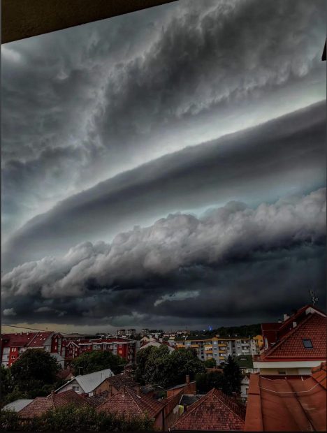 Словенија у наранџастом, за поподне најављено олујно невреме на северу