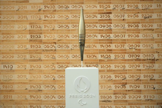 Представљена бакља за Олимпијске и Параолимпијске игре у Паризу
