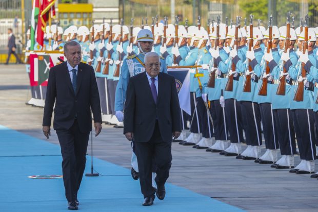 Ердоган се састао са палестинским председником и вођом Хамаса