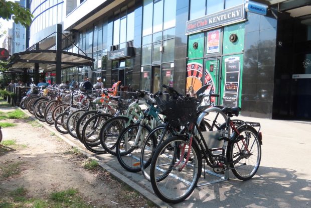Новосађани, предложите локације за постављање паркиралишта за бицикле!