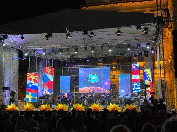 Тамбурашка музика је симбол Војводине – традиција која се неговала још у старим новосадским кафанама