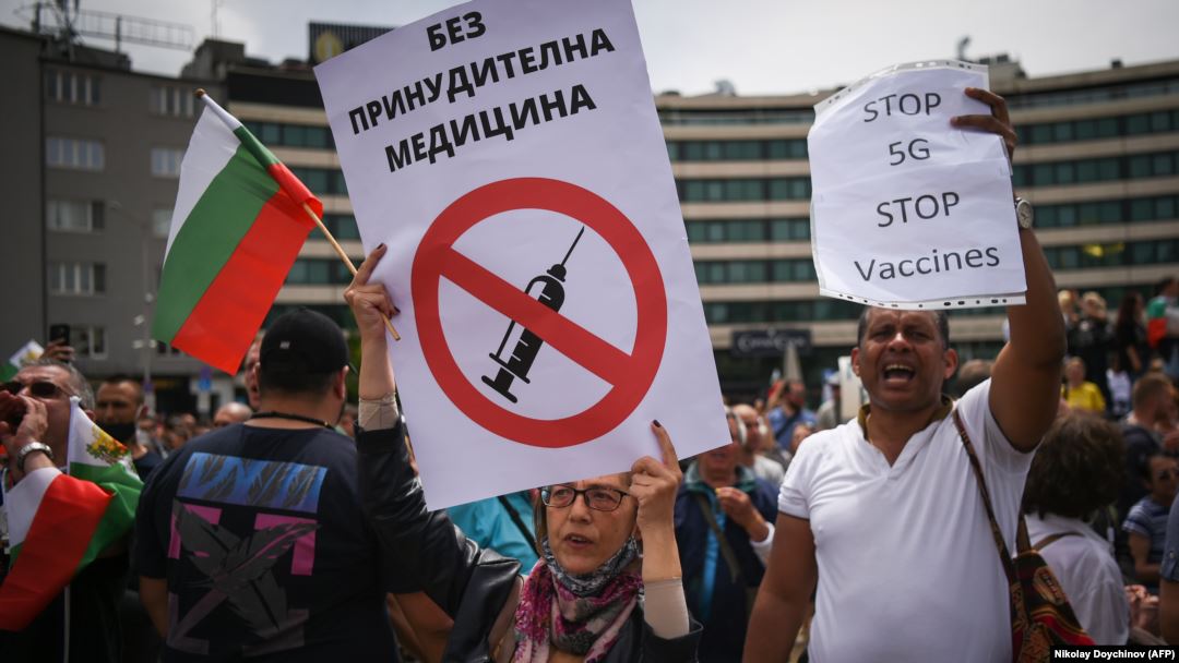 Протести широм Бугарске, народ тражи оставку Владе (видео)