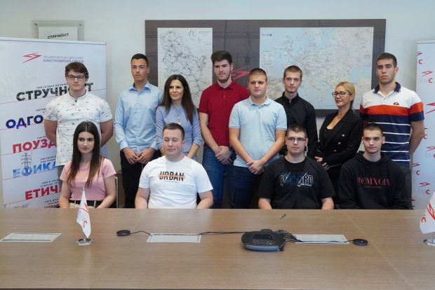 Електромрежа Србије доделила стипендије ученицима средњих техничких школа
