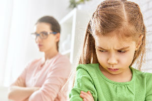 10 osobina toksičnih roditelja: Evo kako nesvesno uništavate život svojoj deci