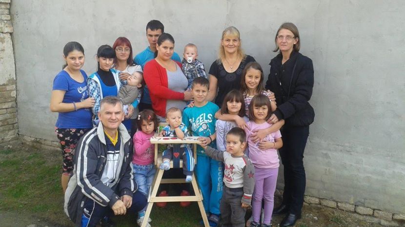 11. dete u porodici dobilo specijalan poklon od predobrog stolara Mileta (FOTO)