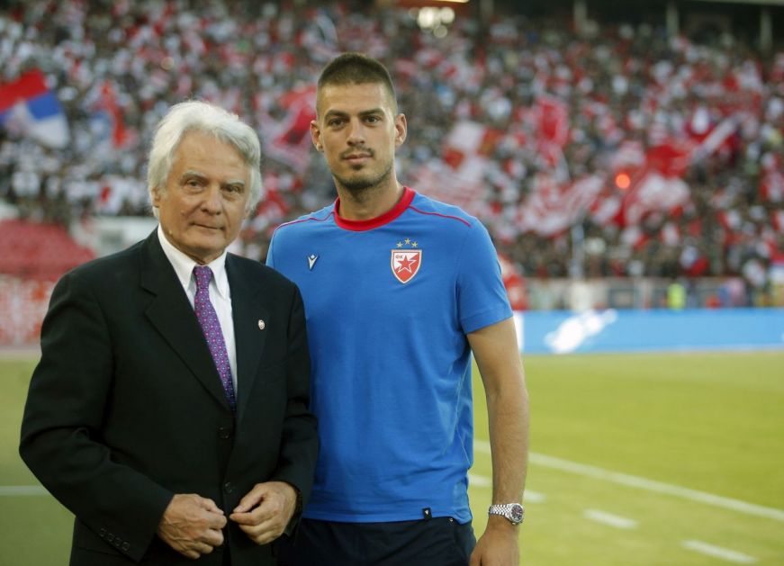 12 godina bio u braku sa prelepom voditeljkom: Vujadin je pod medijskom lupom, a ovo je stariji sin Duleta Savića kog ne viđamo u javnosti
