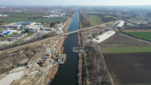 Постављено нових 15 км шина На деоници будуће брзе пруге Нови Сад-Суботица