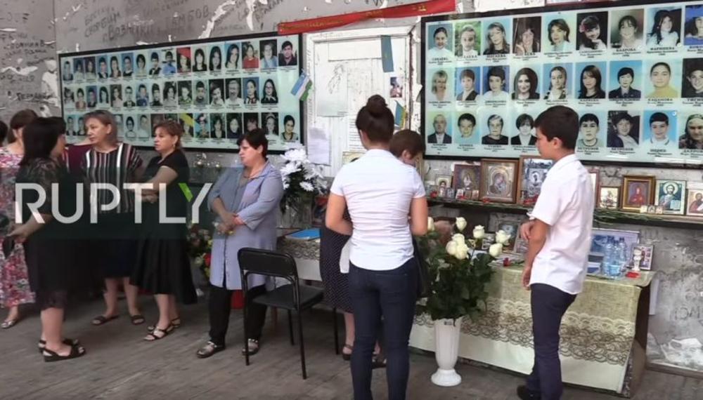 15 GODINA OD KRVAVOG MASAKRA U BESLANU: Teroristi su upali u školu i uzeli taoce, a onda masakrirali preko 300 dece i odraslih! (VIDEO)