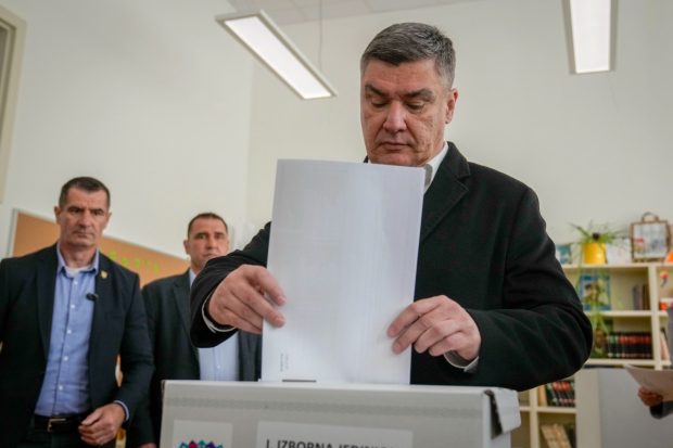 До 16.30 сати на изборе у Хрватској изашло 50,60 одсто уписаних бирача