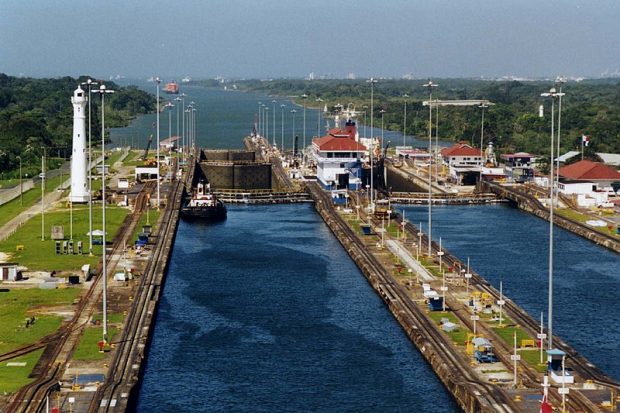 Ограничења за пролазак кроз Панамски канал продужена до 2. септембра