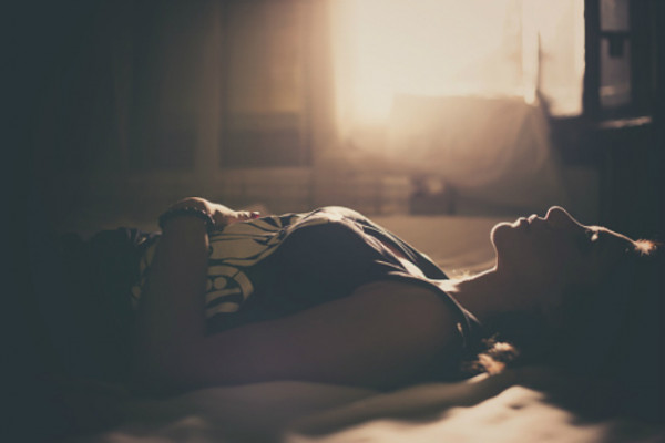 20 misli koje ženama prođu kroz glavu pred spavanje – jesmo li u pravu?