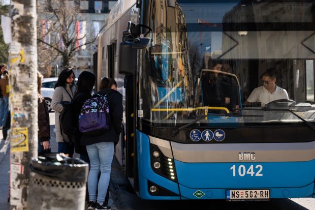 У 2024. години обнова возног парка ЈГСП – нови плави аутобуси, дисплеји на стајалиштима и уређење простора око аутобуске станице (ФОТО)
