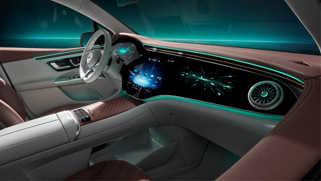 23.08.2022 ::: Mercedes-Benz pokazao enterijer novog EQE SUV - poznat i datum premijere (FOTO)