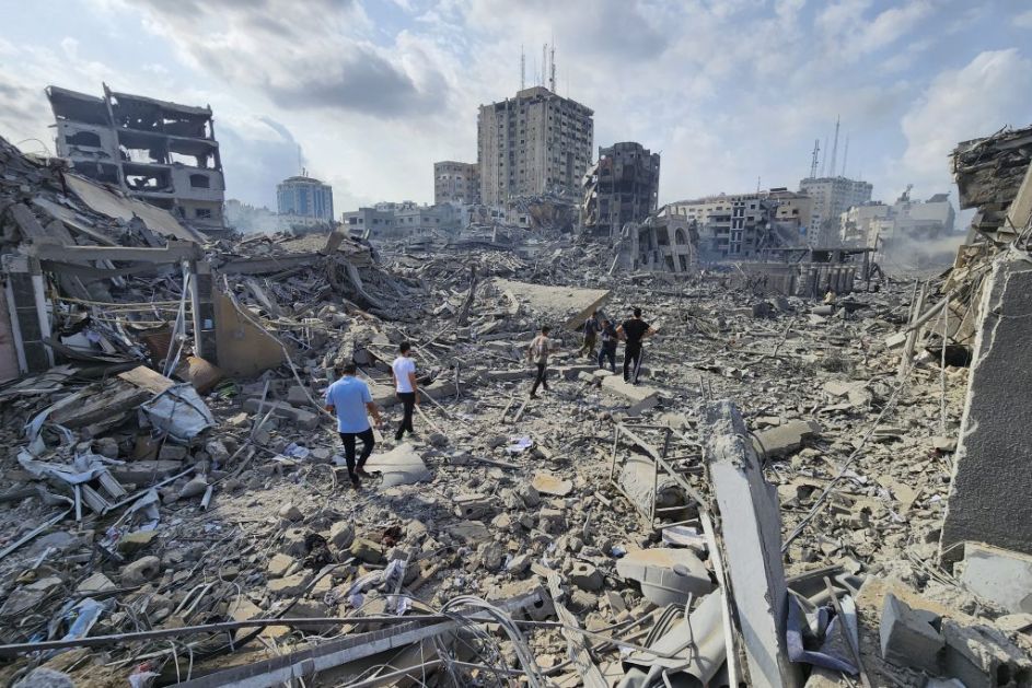 Израелска војска употребила бомбу од 230 килограма у нападу на кафиц́ у Гази
