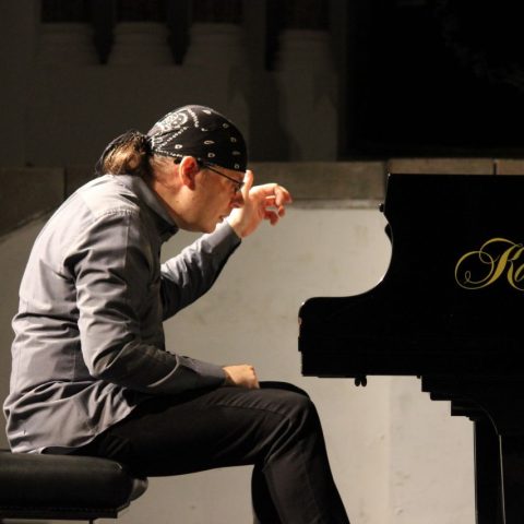 Концерт пијанисте Богдана Ђорђевића 26. априла у Културном центру Новог Сада, клуб „Трибина младих“