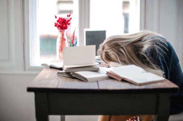 Зашто се стално осећате уморно? 3 најчешћа узрока и њихова могућа решења