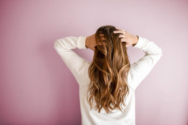 3 СОС савета за сјајну и здраву косу које свака жена треба да зна