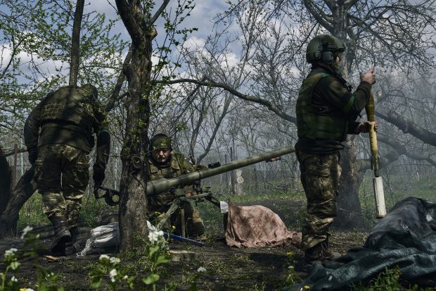 Британски министар одбране одбране обећао обуку за 30.000 украјинских војника
