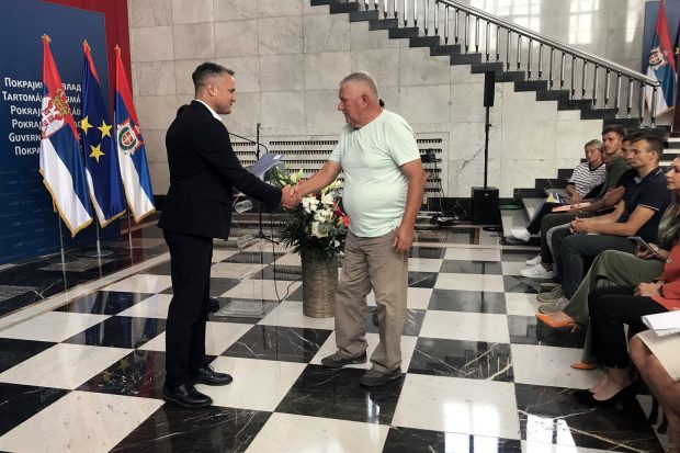 За набавку опреме и система за наводњавање у АП Војводини 450 милиона динара