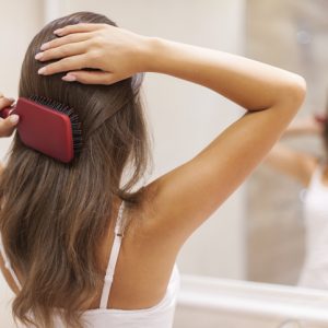 5 navika koje uzrokuju oštećenja kose