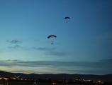 63. padobranska brigada izvela noćni skok sa 4.500 metara iznad Prokuplja