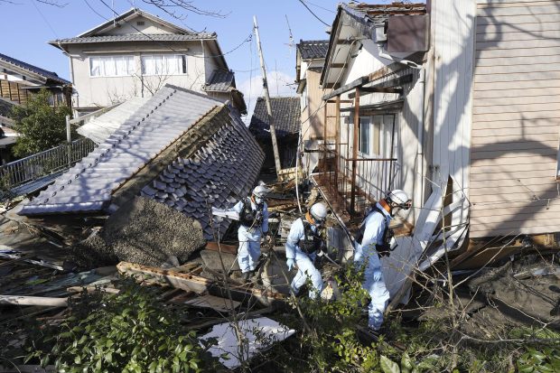 Број жртава земљотреса у Јапану прешао 80, истиче критичних 72 сата