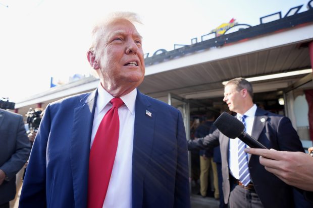 Трамп: Не планирам да продужим паузу од 90 дана на увођење царина