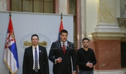 A.Šešelj: Crna Gora na ivici gradjanskog rata, Vlada Srbije treba da reaguje
