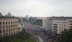 AFP: U Srbiji nove demonstracije, nacionalna televizija na meti kritika