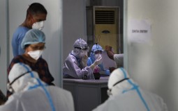 
					AFP: U svetu više od 18 miliona zaraženih koronacvirusom 
					
									