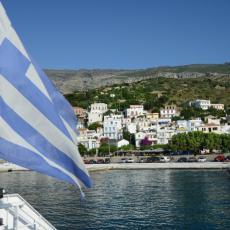 AGENCIJA TRAVELLAND! Sve koji pišu da Grci mrze Srbe treba da je SRAMOTA! DA SE NE ZABORAVI! (VIDEO)