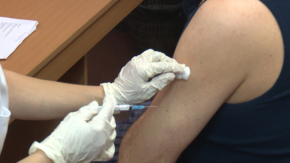 AKTUELNO: Borbu sa kovidom izgubilo 40 pacijenata, koronavirusom zaraženo još 4.398 osoba